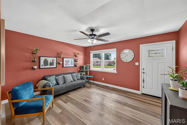 4035 Mary Ridge Lane, St Charles, MO 63304