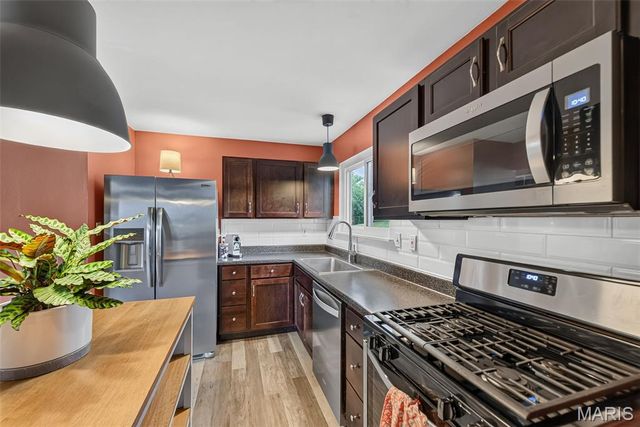 4035 Mary Ridge Lane, St Charles, MO 63304