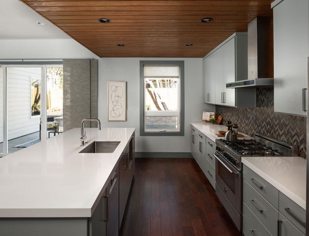 4700 Oakmont BLVD, Austin, TX 78731