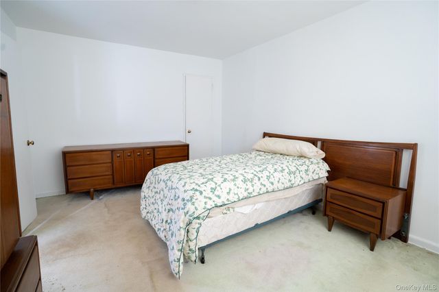 152-06 Jewel Avenue 83A, Flushing, NY 11367