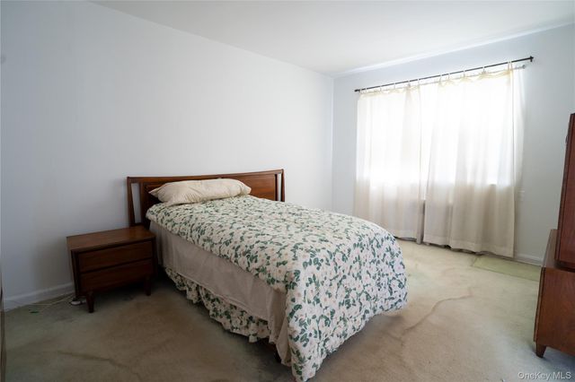 152-06 Jewel Avenue 83A, Flushing, NY 11367