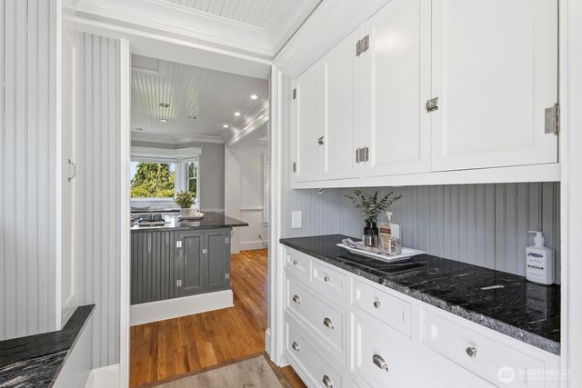 7219 Soundview Drive, Edmonds, WA 98026