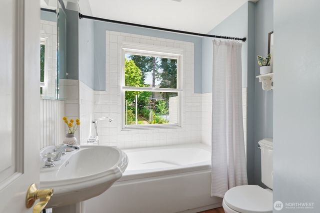 7219 Soundview Drive, Edmonds, WA 98026