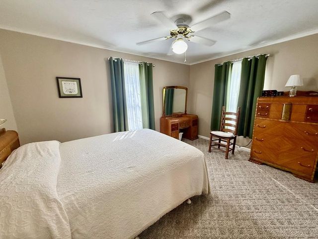180 Center Dr, Springville, TN 38256