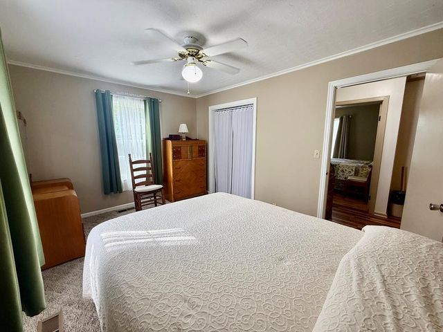 180 Center Dr, Springville, TN 38256
