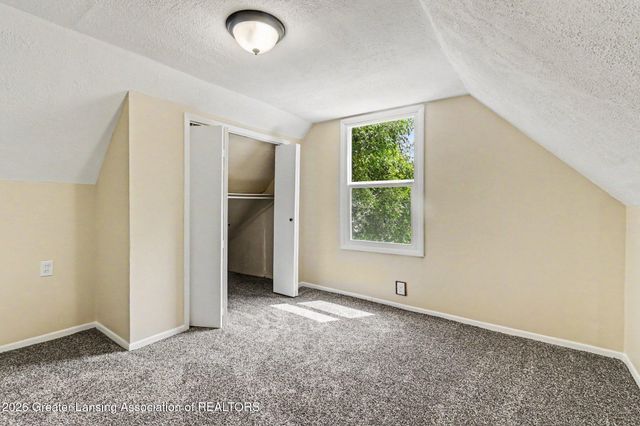 4004 Lowcroft Avenue, Lansing, MI 48910