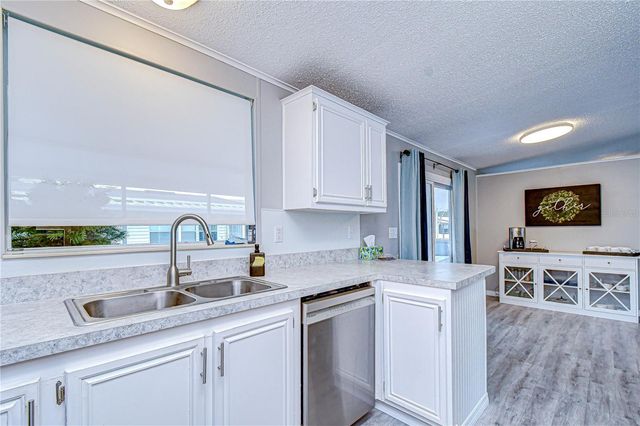 3118 SHADY CREEK DRIVE, Wesley Chapel, FL 33543