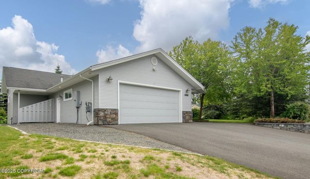 1103 Inlet Woods Drive, Kenai, AK 99611
