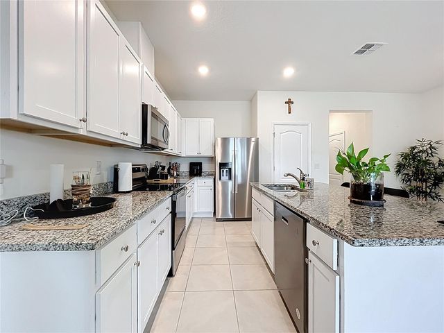 965 LIDO DRIVE, Howey In The Hills, FL 34737