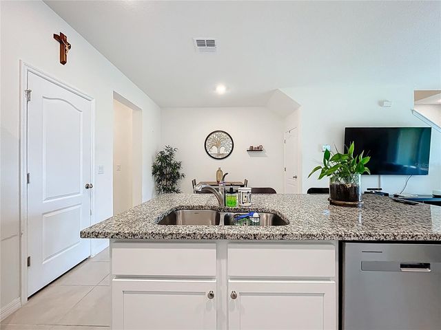 965 LIDO DRIVE, Howey In The Hills, FL 34737