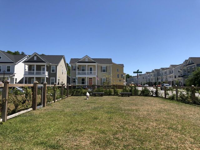 481 Spring Hollow Drive, Charleston, SC 29492