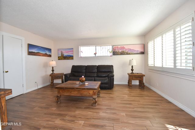 3431 SHEPPARD Avenue, El Paso, TX 79904