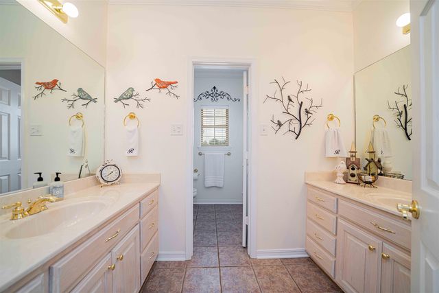 1855 Phillips Springs Rd, Gladewater, TX 75647