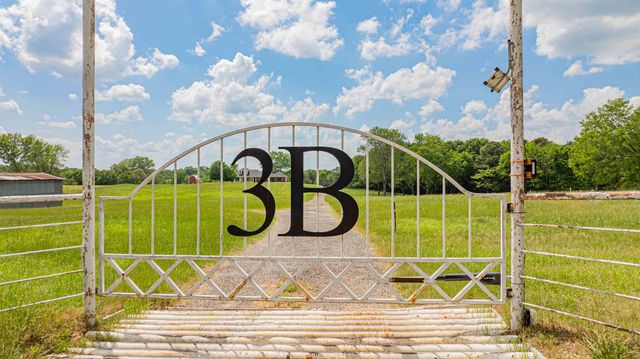 1855 Phillips Springs Rd, Gladewater, TX 75647