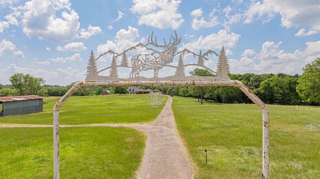 1855 Phillips Springs Rd, Gladewater, TX 75647