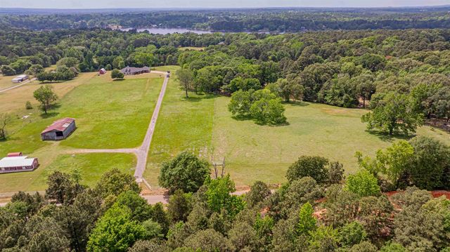 1855 Phillips Springs Rd, Gladewater, TX 75647