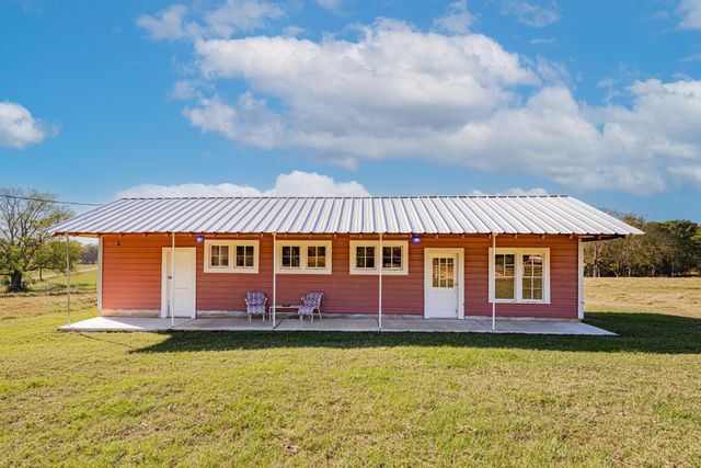 1855 Phillips Springs Rd, Gladewater, TX 75647