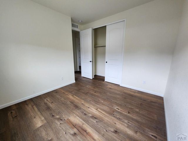 2201 Sunrise Ln, Pueblo, CO 81008