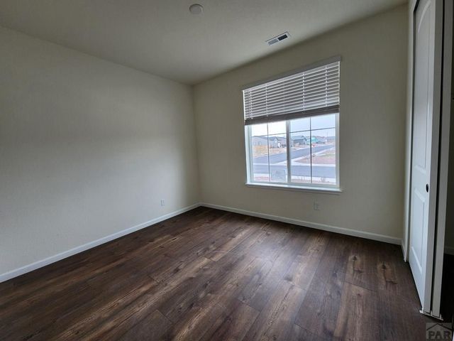 2201 Sunrise Ln, Pueblo, CO 81008