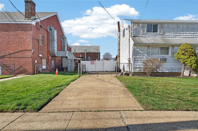 188 Amherst Street, Hempstead, NY 11550