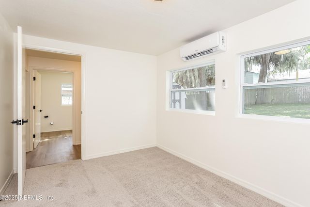 4604 BLUFF Avenue, Jacksonville, FL 32225