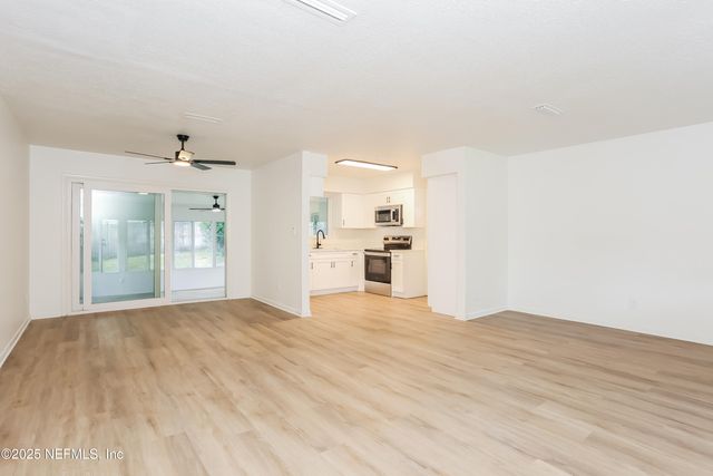 4604 BLUFF Avenue, Jacksonville, FL 32225