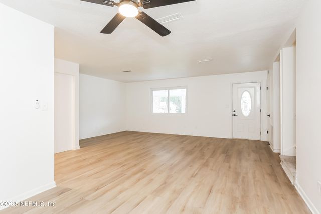 4604 BLUFF Avenue, Jacksonville, FL 32225