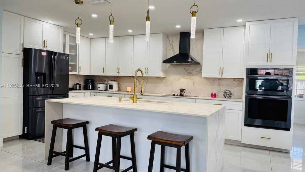 9770 SW 13th Terrace, Miami, FL 33174