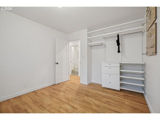 9210 N WINDLE St, Portland, OR 97203