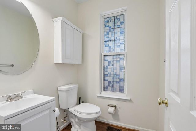 2725 SHELBURNE RD, Downingtown, PA 19335