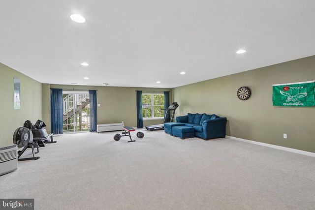 2725 SHELBURNE RD, Downingtown, PA 19335