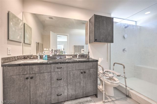 1999 Yaupon Avenue, Las Vegas, NV 89101