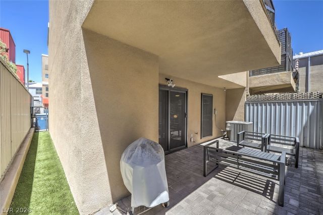 1999 Yaupon Avenue, Las Vegas, NV 89101