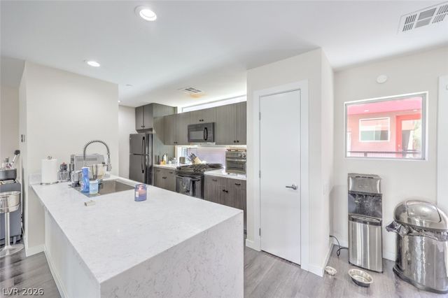 1999 Yaupon Avenue, Las Vegas, NV 89101