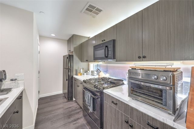 1999 Yaupon Avenue, Las Vegas, NV 89101