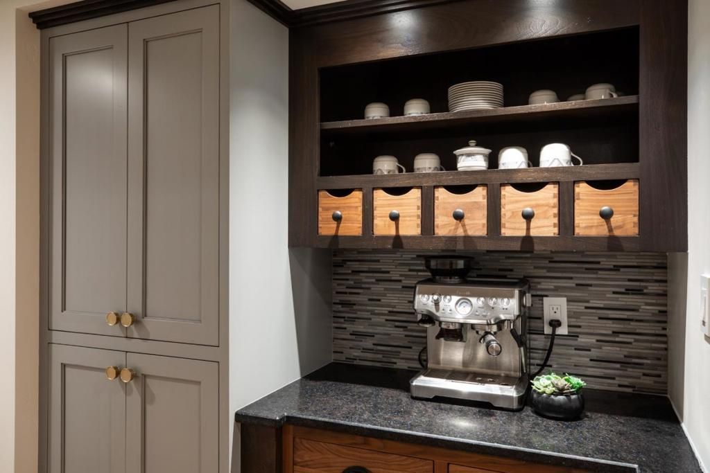 Image 11 of property listing at 226 W Edith Avenue 20, Los Altos, CA 94022