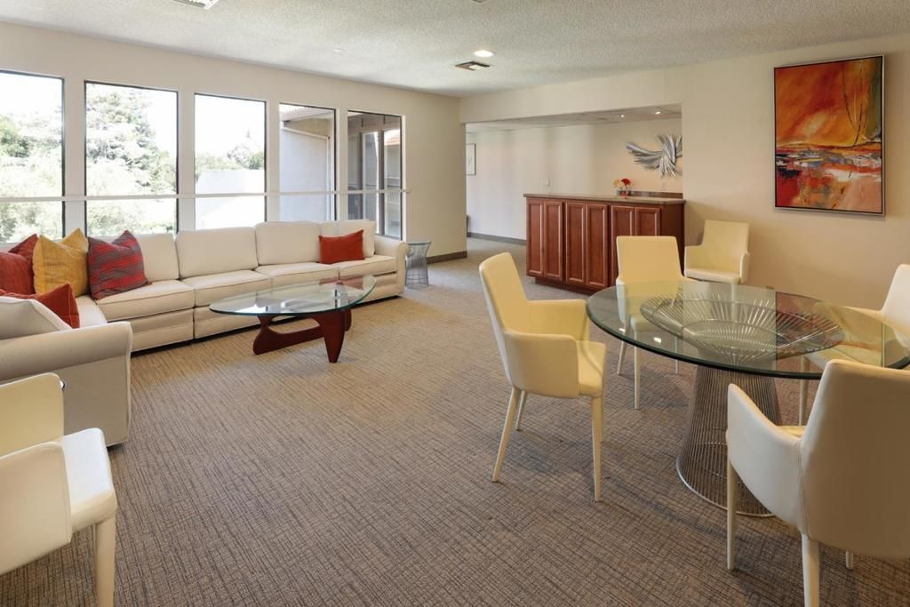 Image 19 of property listing at 226 W Edith Avenue 20, Los Altos, CA 94022