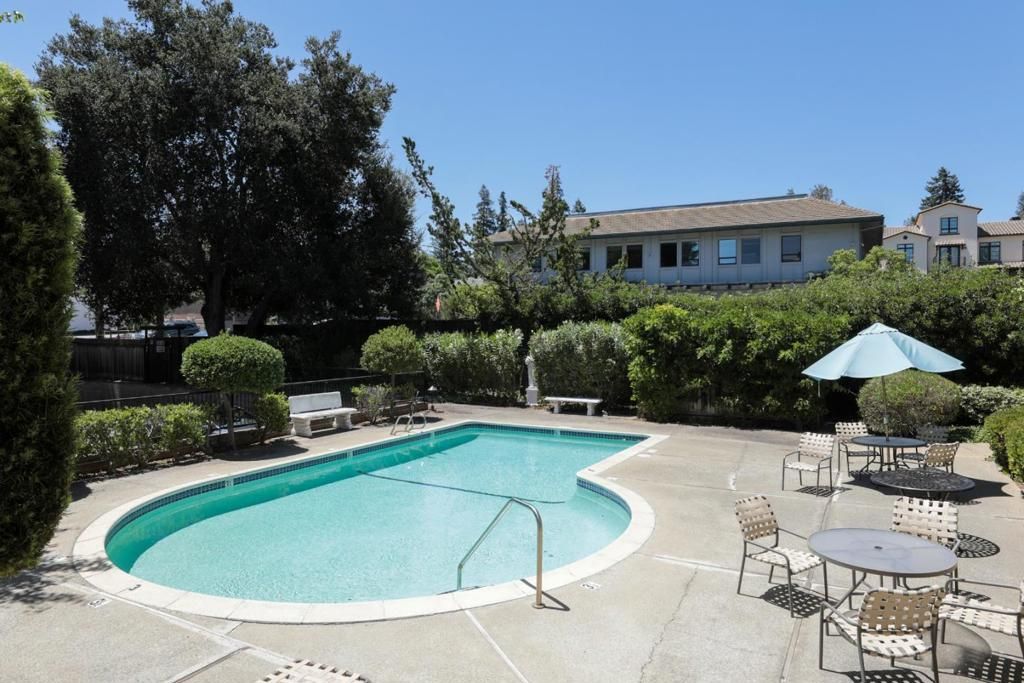 Image 20 of property listing at 226 W Edith Avenue 20, Los Altos, CA 94022
