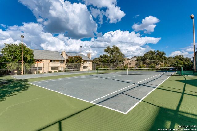 11843 Braesview Apt 713, San Antonio, TX 78213