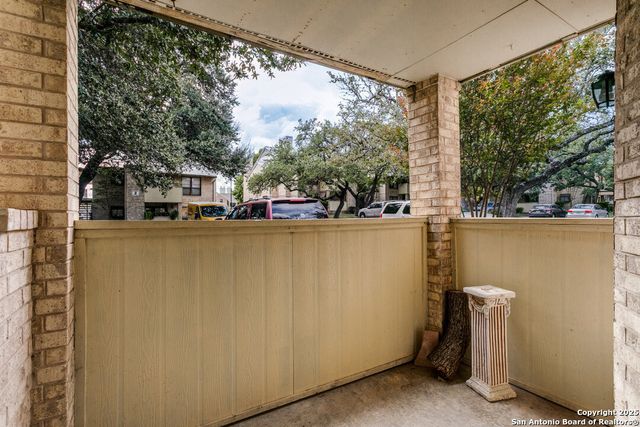 11843 Braesview Apt 713, San Antonio, TX 78213