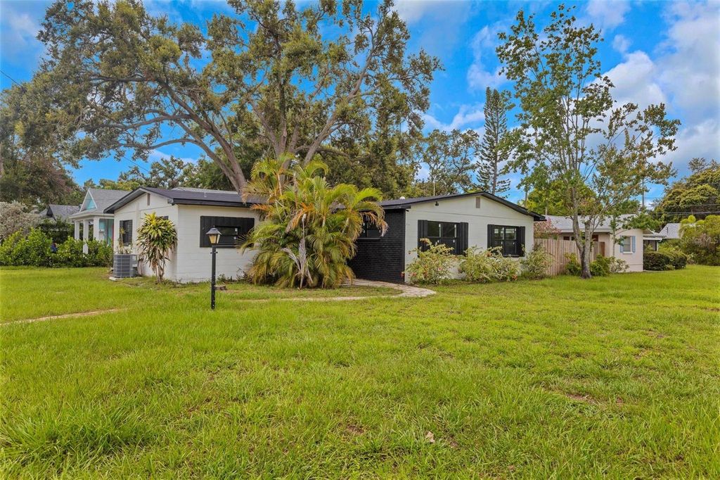 5202 23RD AVENUE, Gulfport, FL 33707