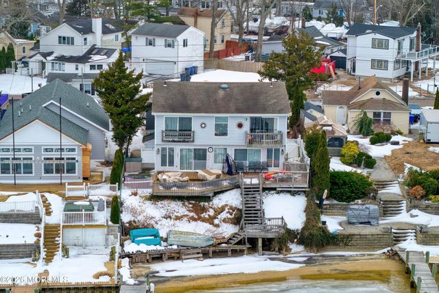 592 Kingfisher Circle, Brick, NJ 08723