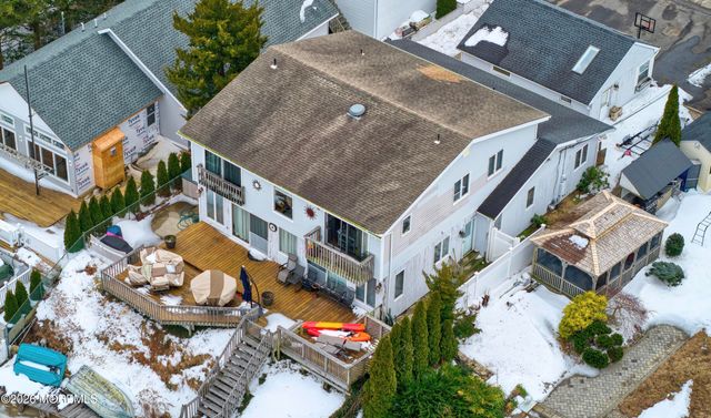 592 Kingfisher Circle, Brick, NJ 08723