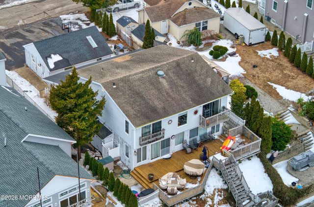 592 Kingfisher Circle, Brick, NJ 08723