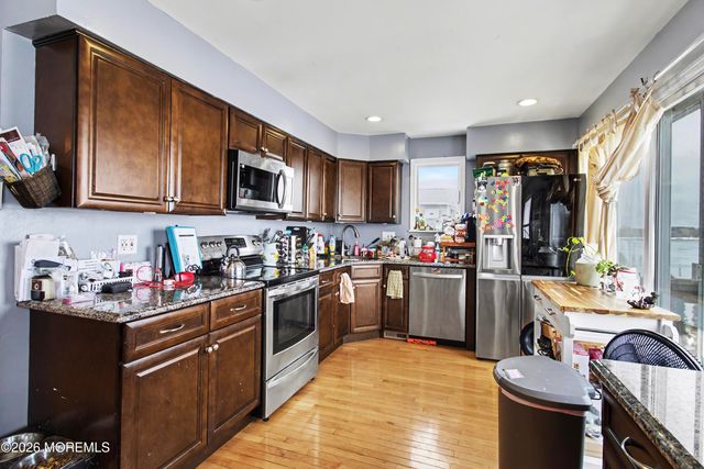 592 Kingfisher Circle, Brick, NJ 08723