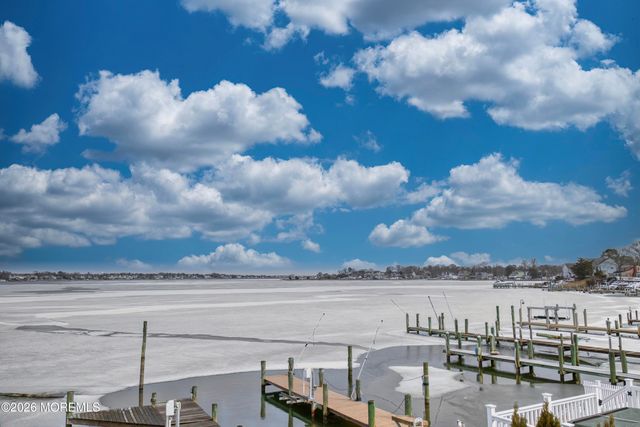 592 Kingfisher Circle, Brick, NJ 08723