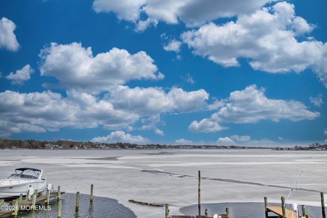 592 Kingfisher Circle, Brick, NJ 08723