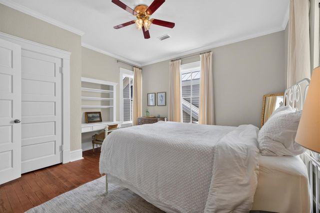 1324 Sealy Street, Galveston, TX 77550