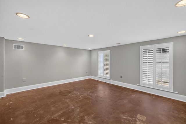 1324 Sealy Street, Galveston, TX 77550