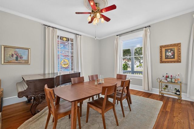 1324 Sealy Street, Galveston, TX 77550